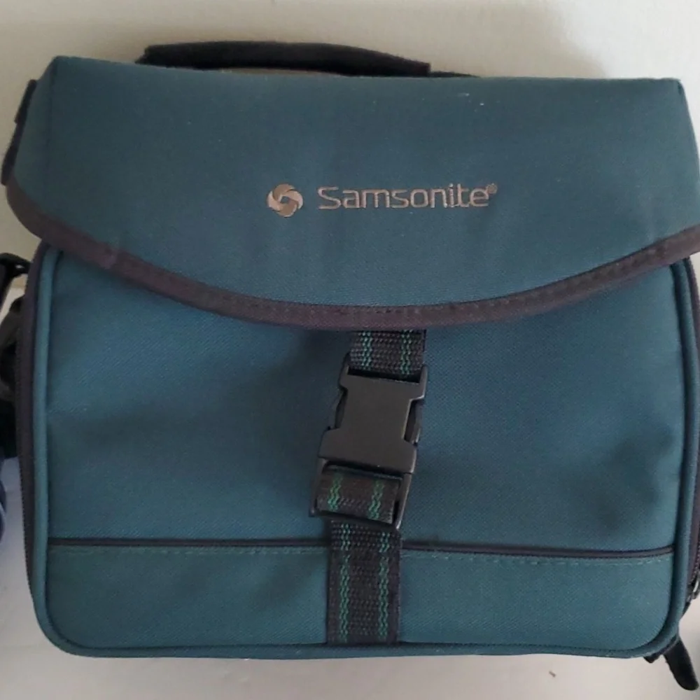 Samsung 8mmVideo Camcorder SCA20 and Case